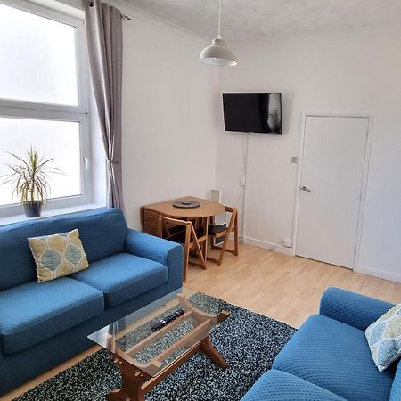 Southsea Escape - Coastal Holiday Apartment - 2 Double Bedrooms Portsmouth Bagian luar foto