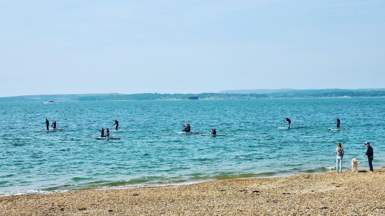 Southsea Escape - Coastal Holiday Apartment - 2 Double Bedrooms Portsmouth Bagian luar foto