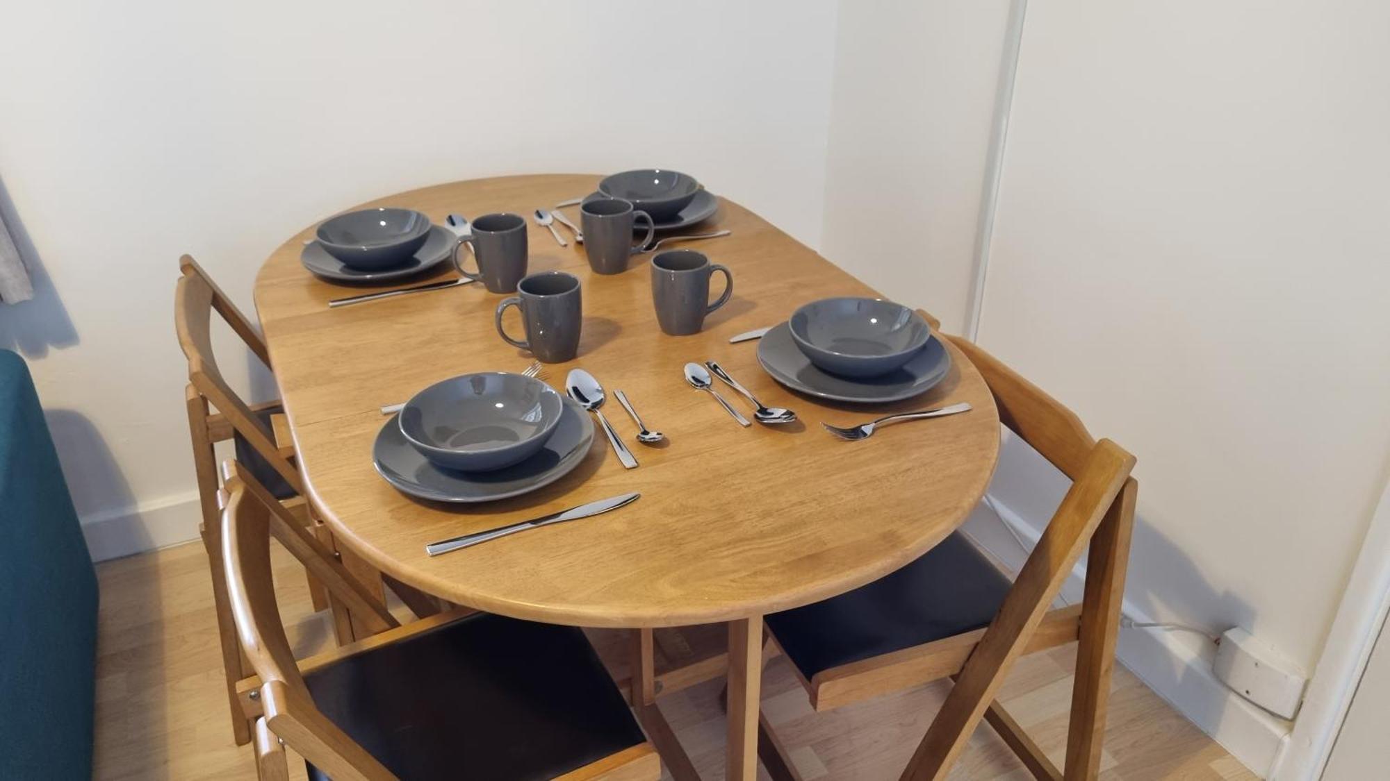 Southsea Escape - Coastal Holiday Apartment - 2 Double Bedrooms Portsmouth Bagian luar foto