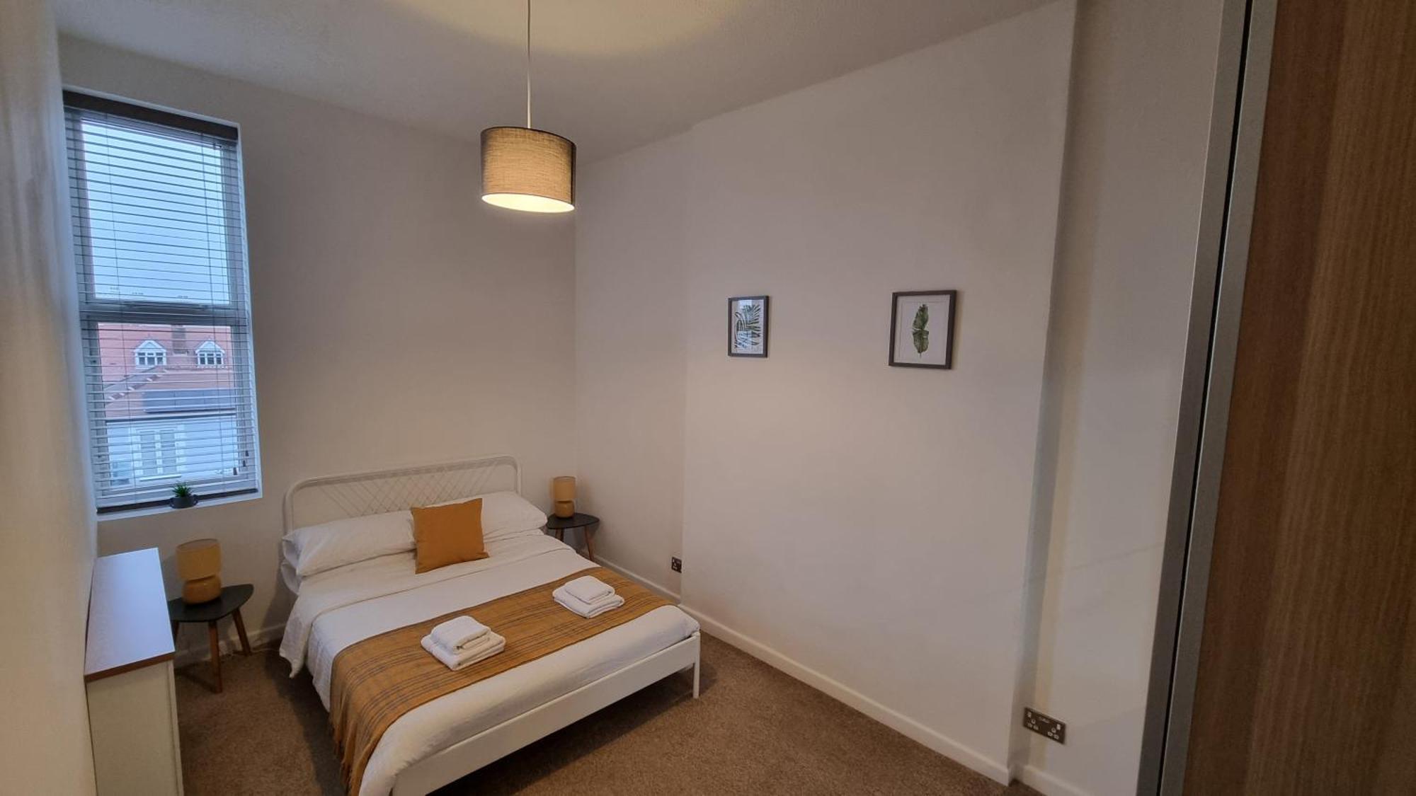 Southsea Escape - Coastal Holiday Apartment - 2 Double Bedrooms Portsmouth Bagian luar foto